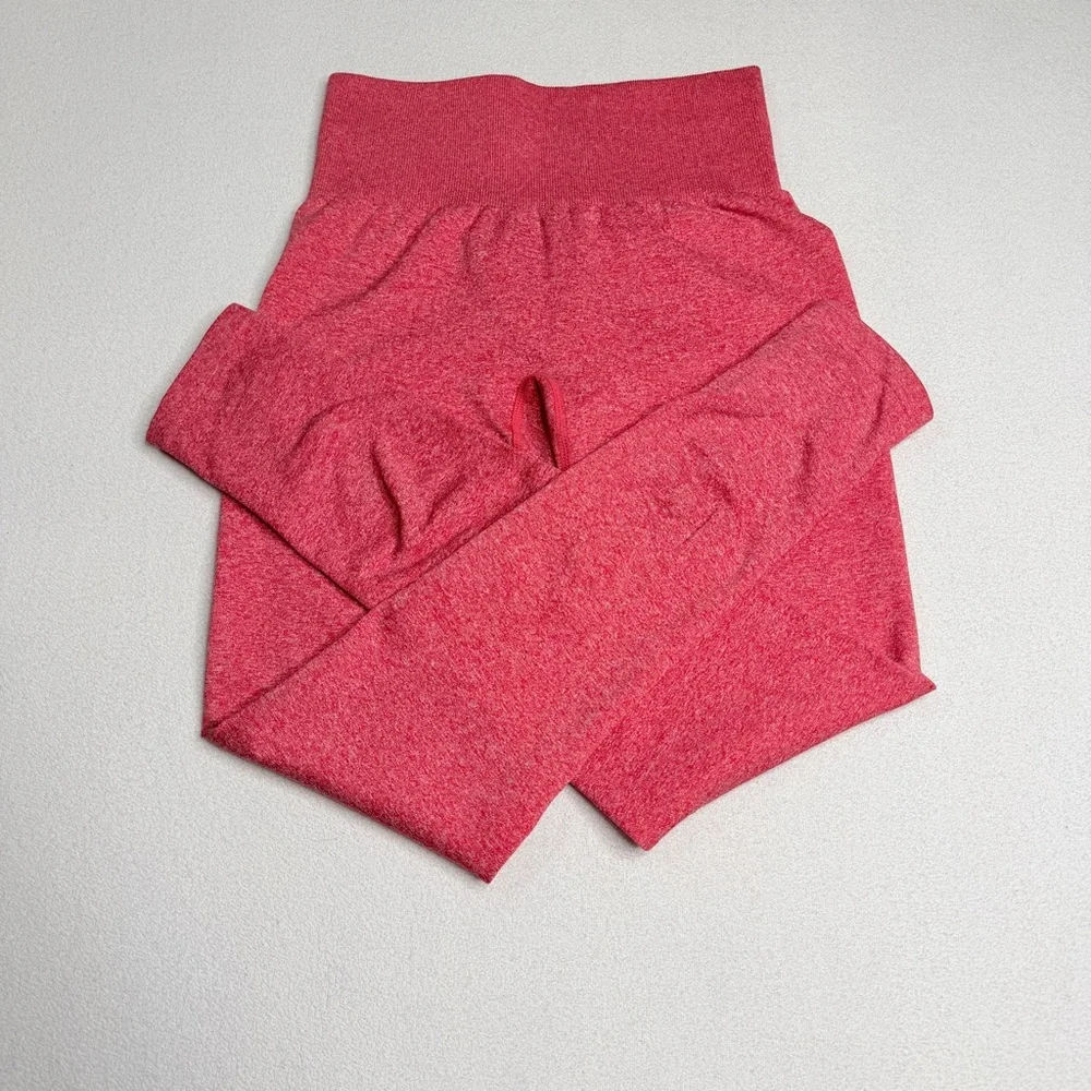 NVGTN Candy Apple Scrunch Seamless Leggings🍎 - Picture 6 of 11